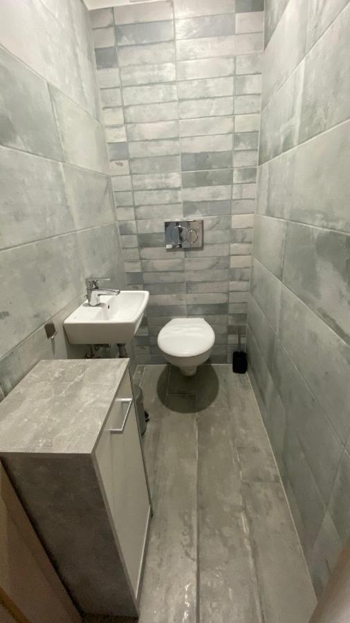 Mifi Apartman Balatonlelle Exterior foto